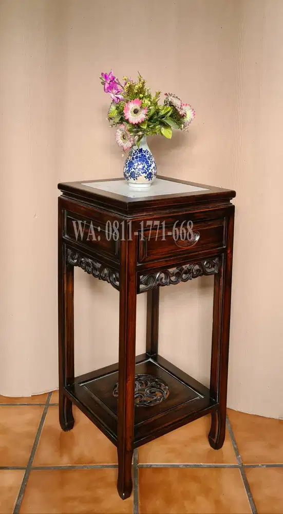 Meja sudut cina marmer