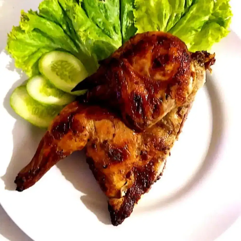 Jaga warung ayam bakar. Di Pedurenan bekasi