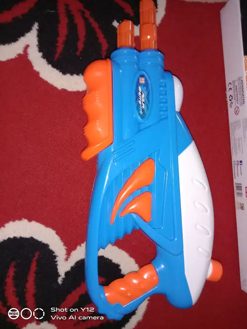 Tembakan Air Aqua Shot