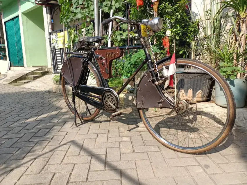 Sepeda onthel Gazelle 05
