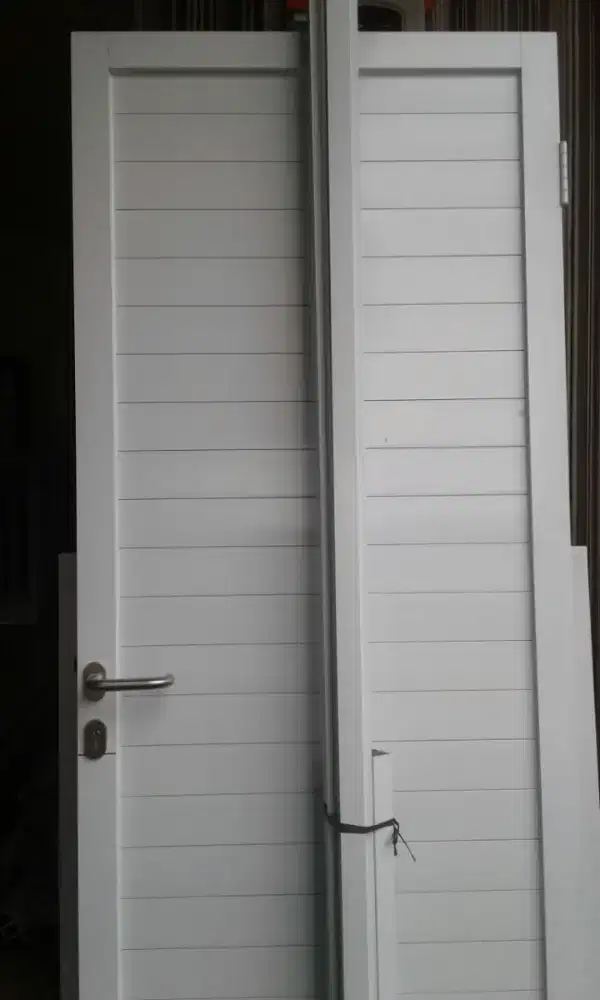 Pintu aluminium spandrel