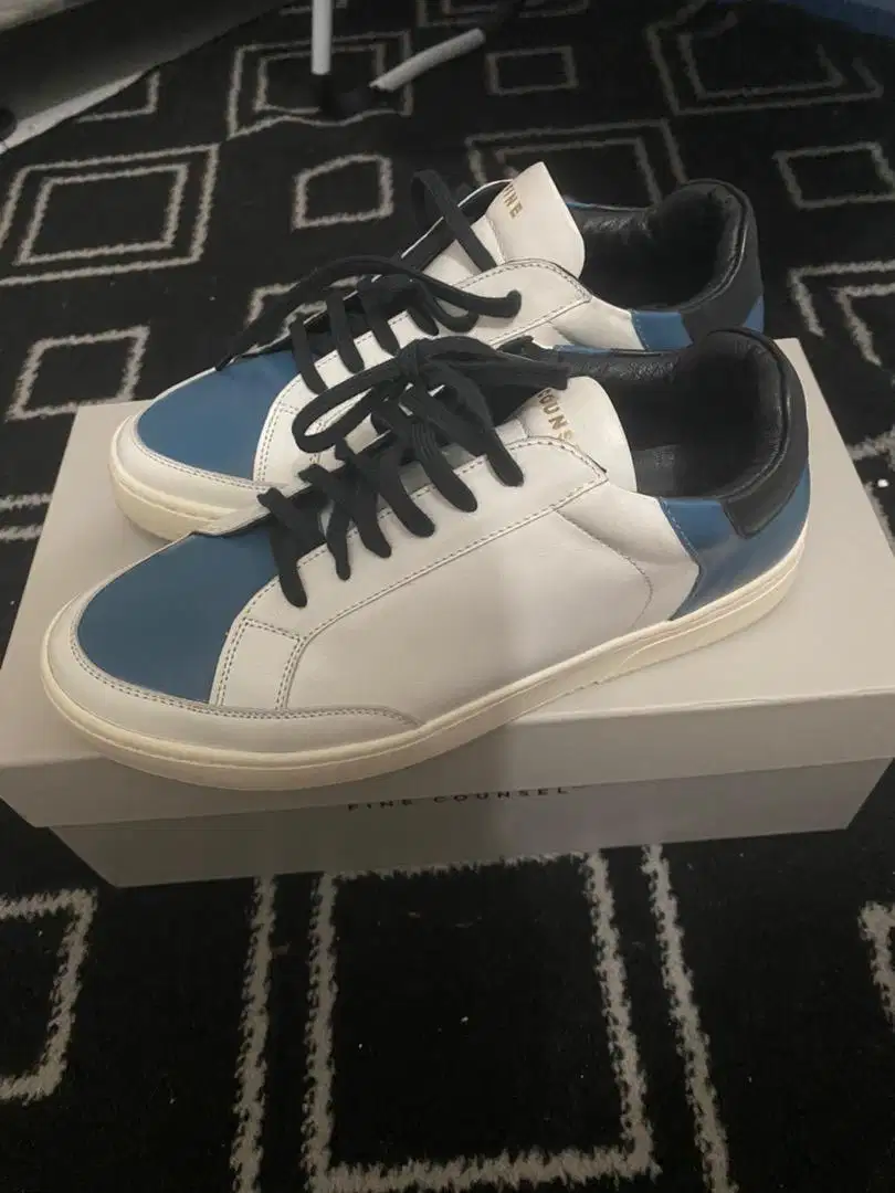 Sepatu Fine Counsel Size 40