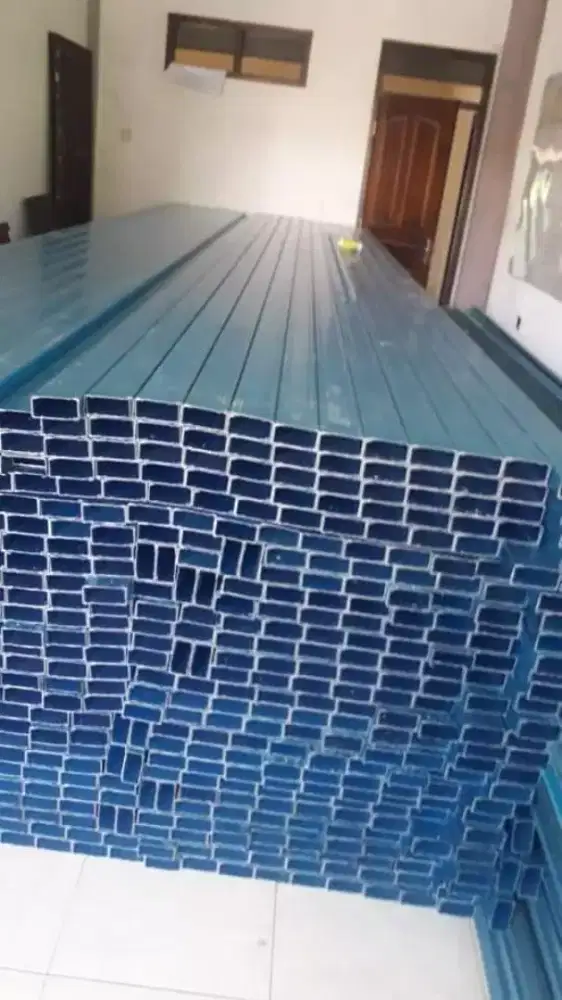 Rangka atap baja ringan Dan flapon