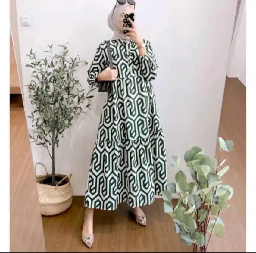Dres import hny pakai sbntr bahan'a sgt bgs, hb:270.000 hj : 110.000