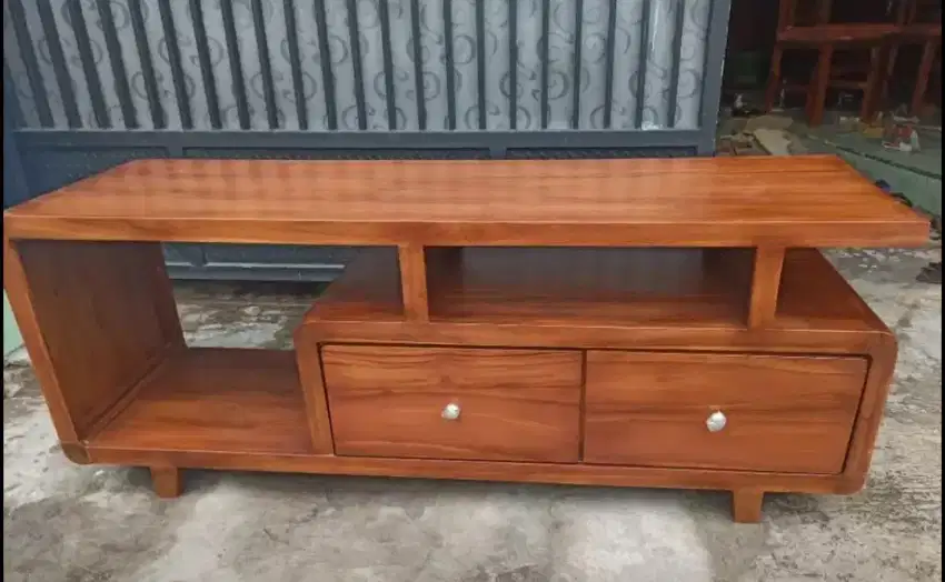 Buffet Minimalis Retro Kayu Jati Uk. 150cm Finishing Melamic Alusan