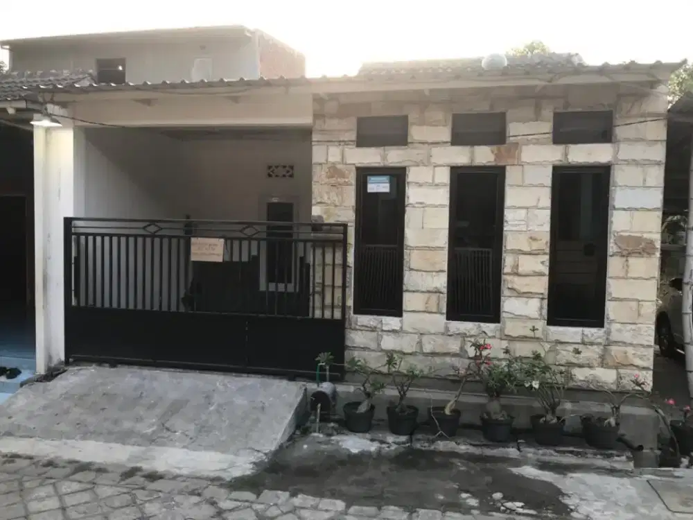 DIKONTRAKAN RUMAH Rp 4,5jt/Tahun