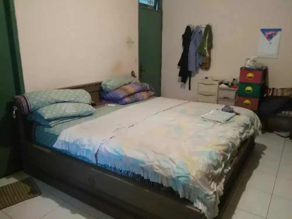 Tempat tidur sungkai