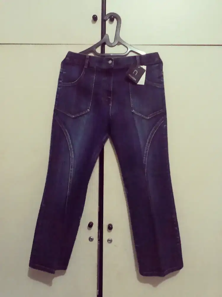 Celana Panjang Jeans Nevada