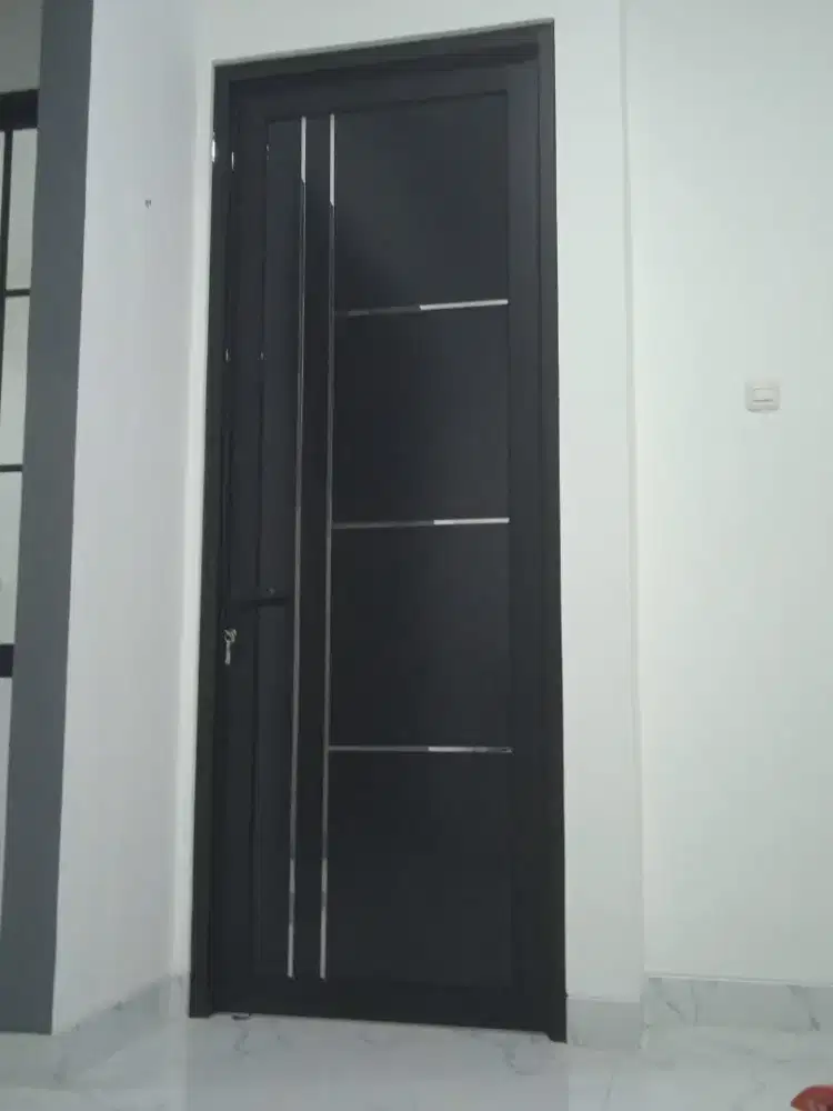 pintu aluminium