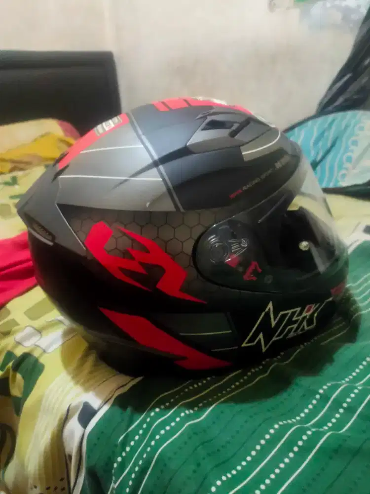 Helm store nhk r9