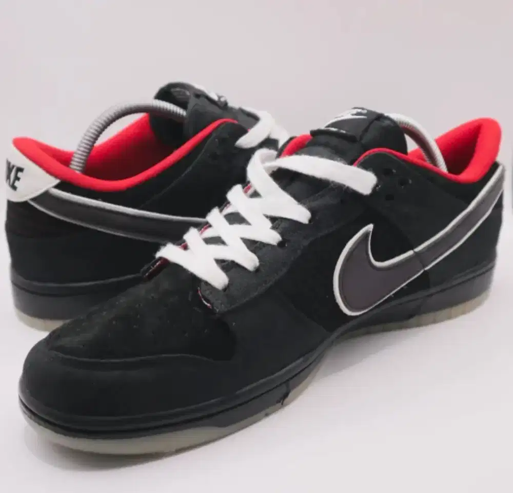 NIKE SB DUNK LOW LEAGUE OF LEGENDS SIZE 40