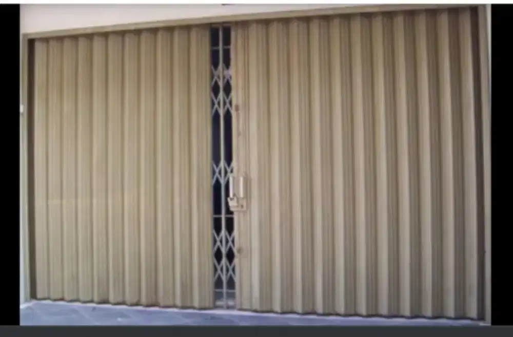 Folding gate dan rolling door
