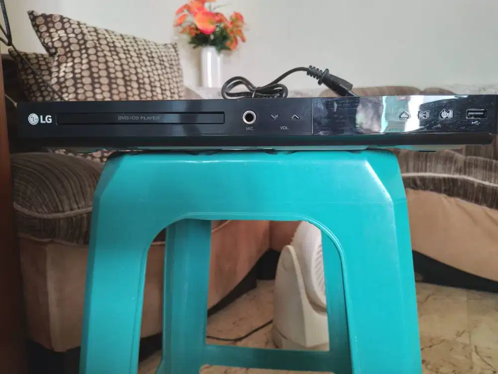 LG DVD player (DP547) TV & Audio, Video 886672462