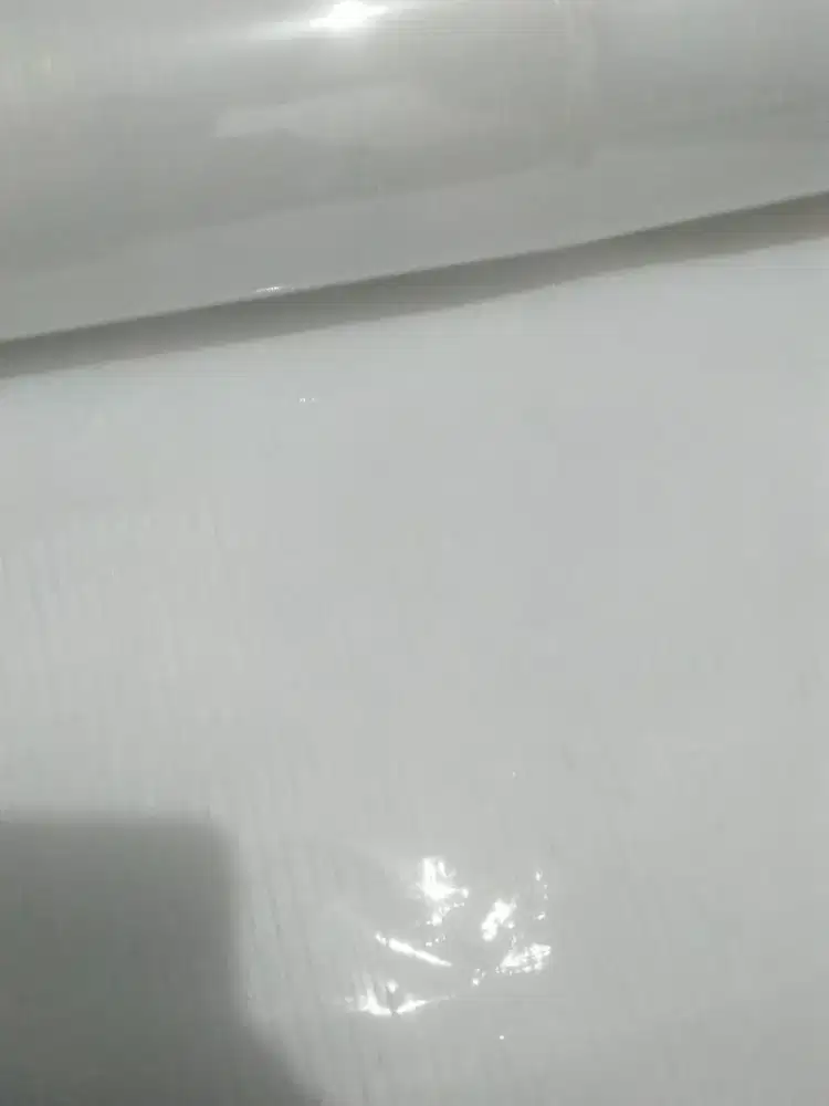 Tile kaca putih goold silver