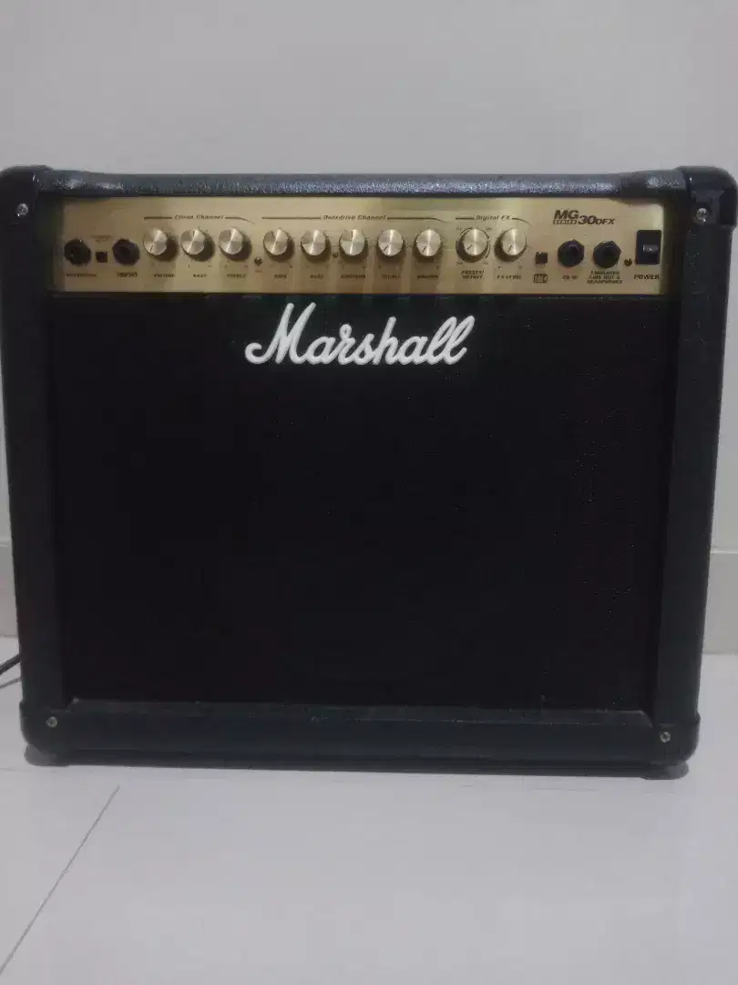 Amp Marshal 30DFX Made in Vietnam Original