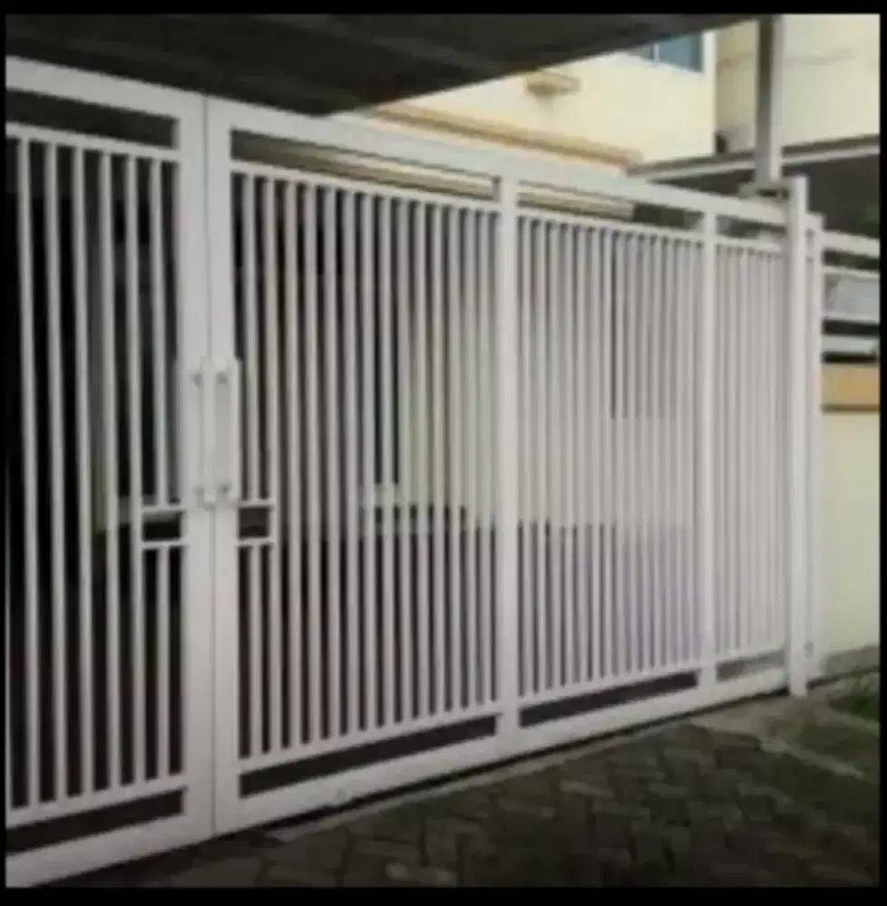 Pintu pagar lipat, pintu pagar dorong, pintu pagar kupu kupu