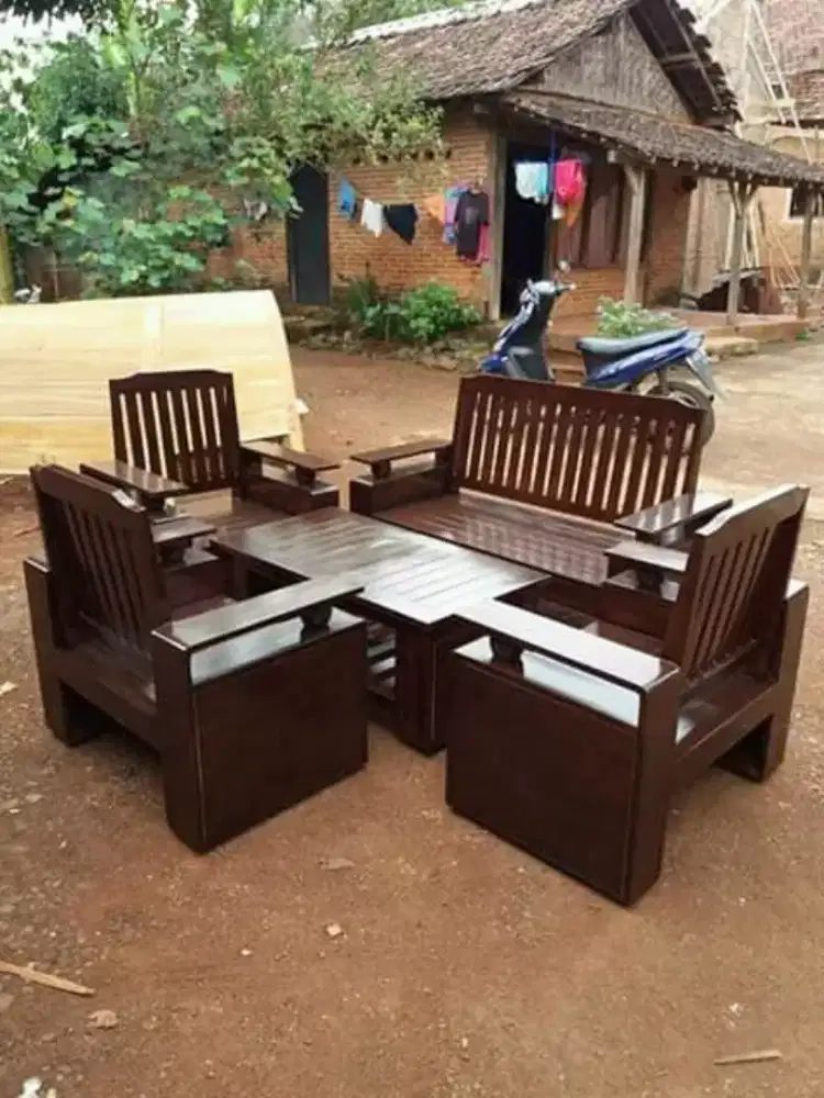 Kursi Buldog 2111 + meja