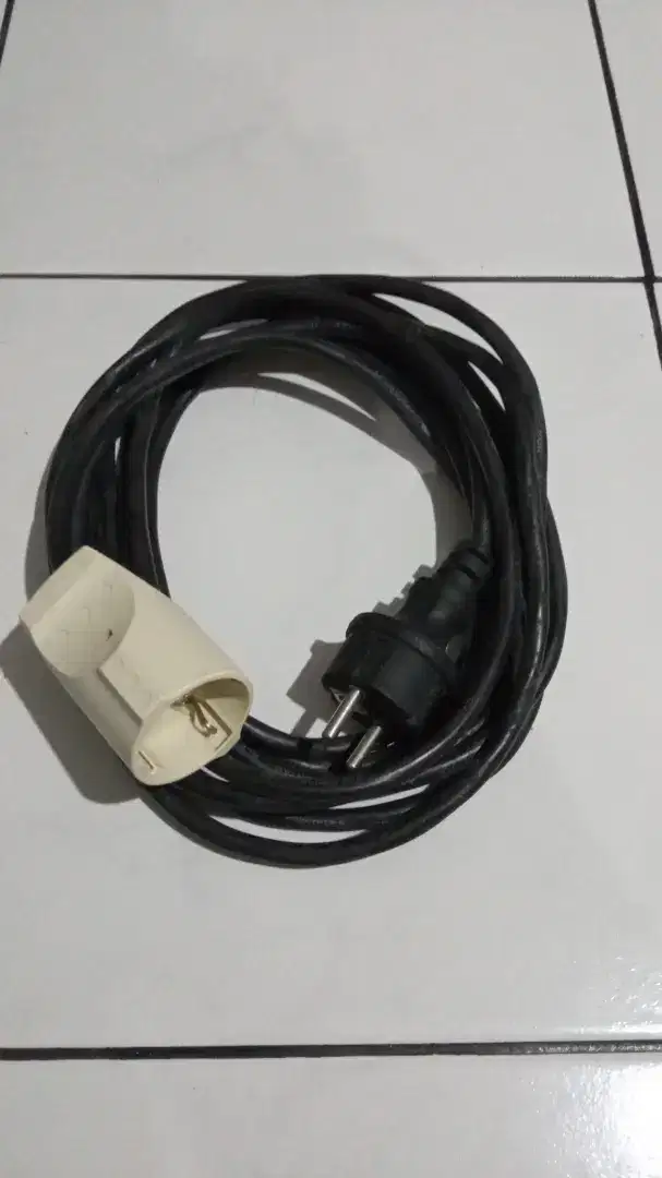 Extension Kabel Hitam 12m