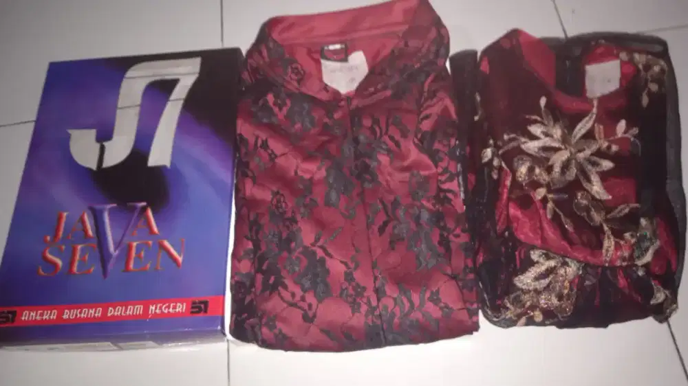 Gamis wanita merah marun couple