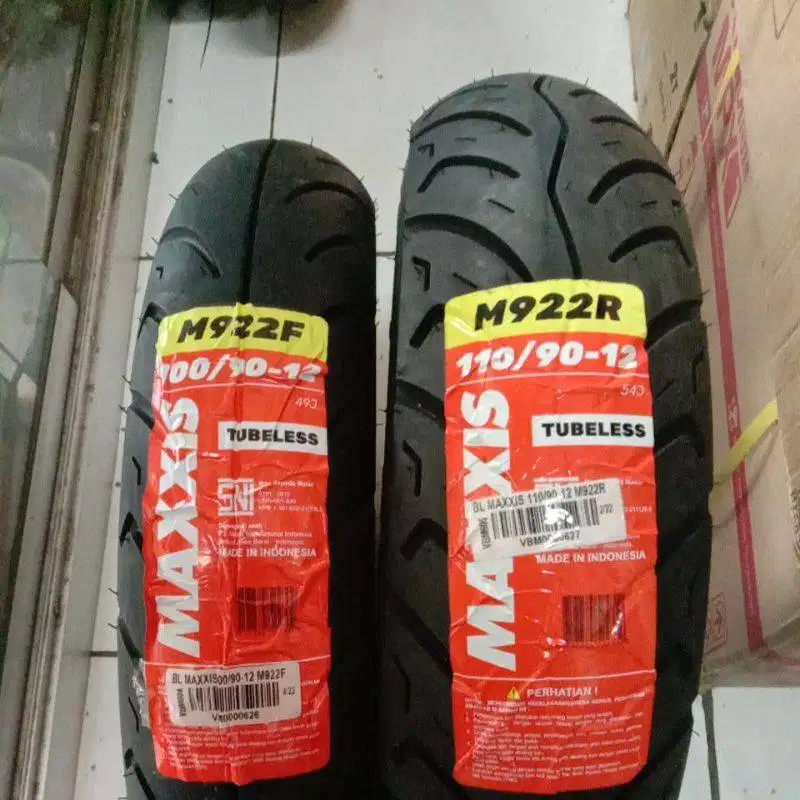 MAXXIS 110/90-12 M922R Ring 12 TUBELESS buat motor SCOOPY/SPRINT