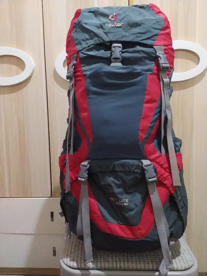 Tas gunung ransel deuter act lite 65+10