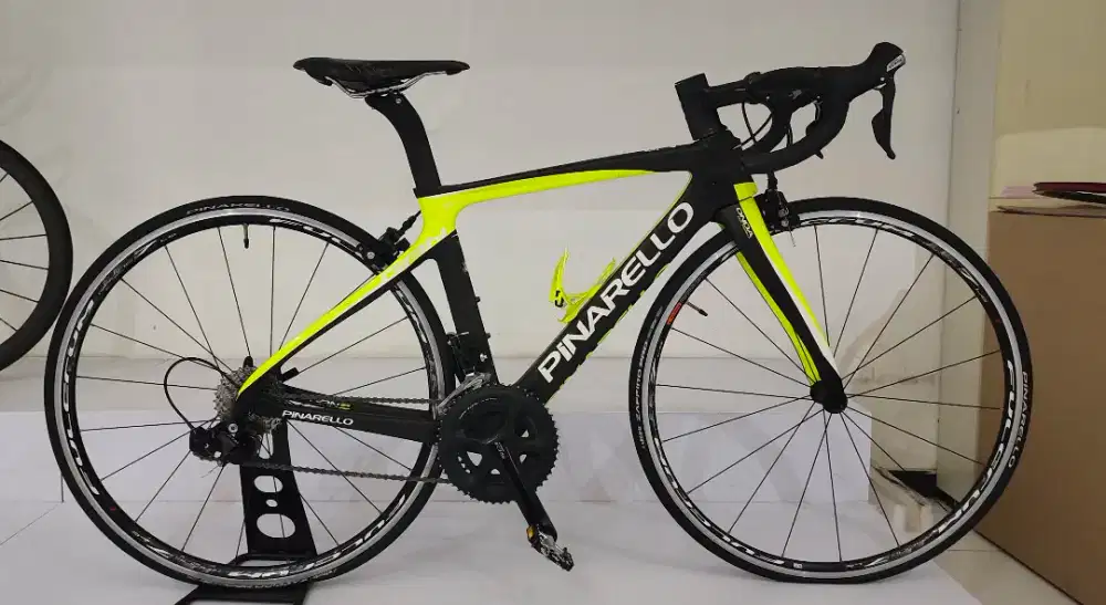 Sepeda road bike Pinarello limited edition