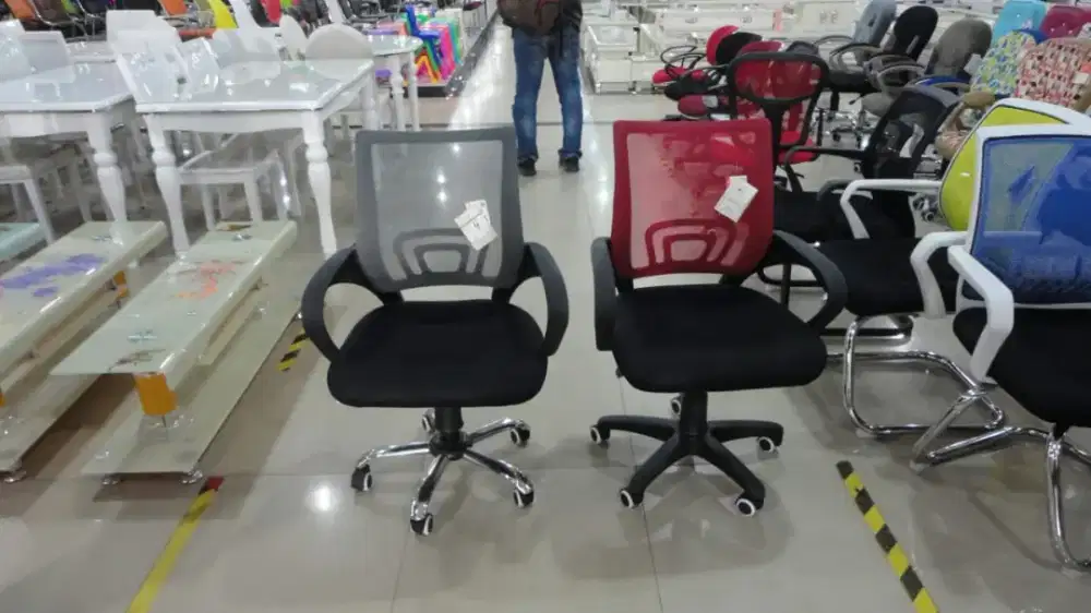 Kursi sekertaris hidrolik