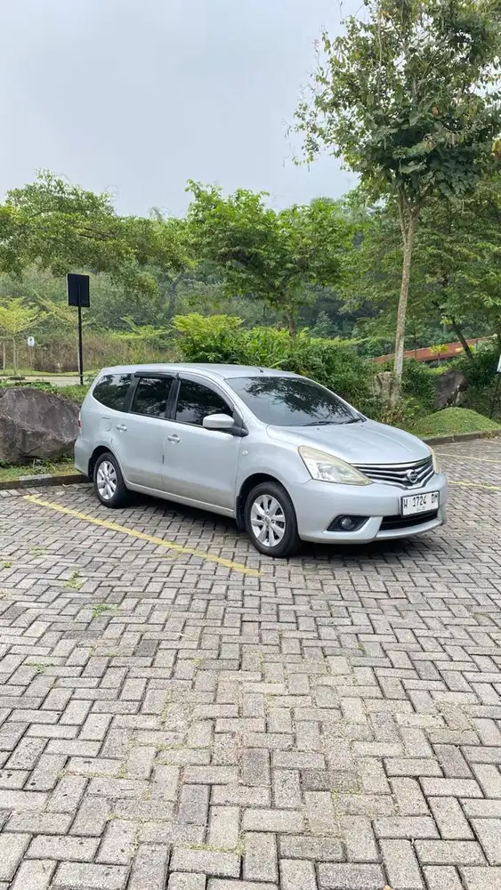 Nissan Grand livina 2014 Bensin