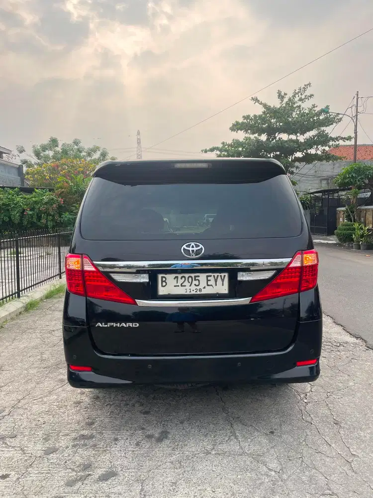 Toyota Alphard 2013 Bensin