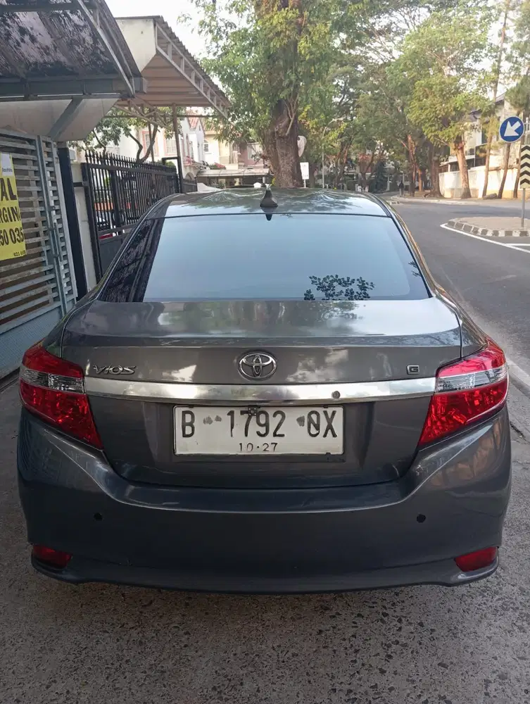 Toyota Limo 2015 Bensin