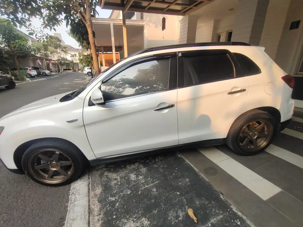 Mitsubishi Outlander PX Sport 2012 Bensin