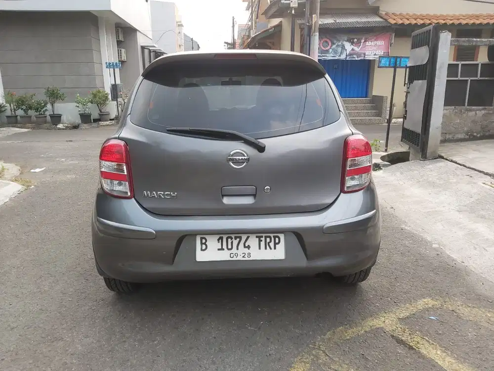 Promo Dp 5 juta. Nissan March Manual