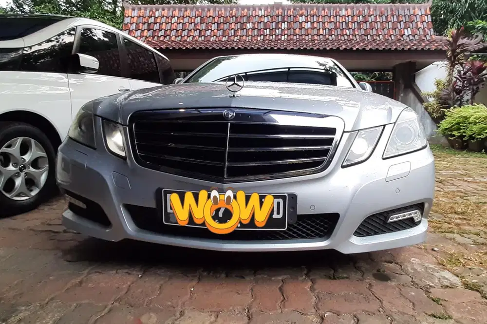 Mercedes-Benz E250 2010 Bensin