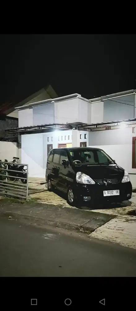 Nissan Serena 2004 Bensin