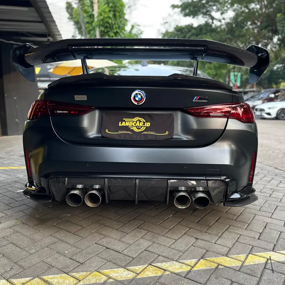 BMW M4 2023 Bensin