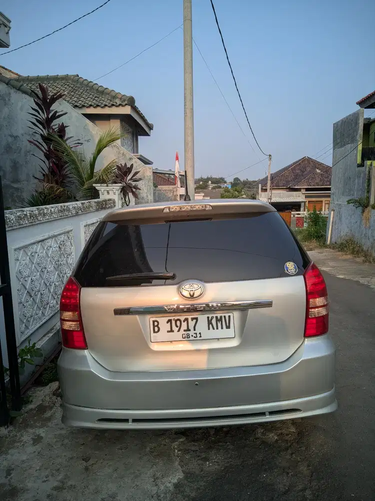 Toyota Wish 1.8 A/T 2004 Silver – Surat Lengkap Pajak Hidup
