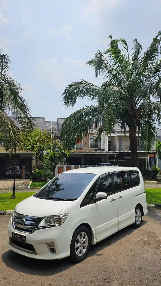Nissan Serena 2014 Bensin
