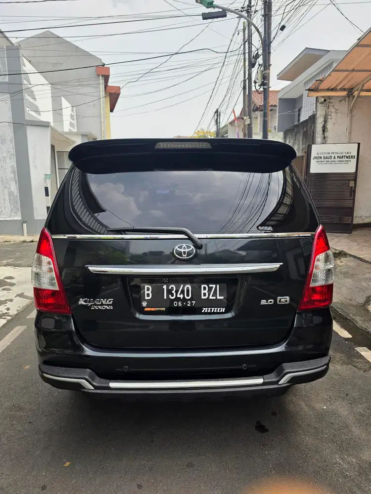 Toyota Kijang Innova 2012 Bensin
