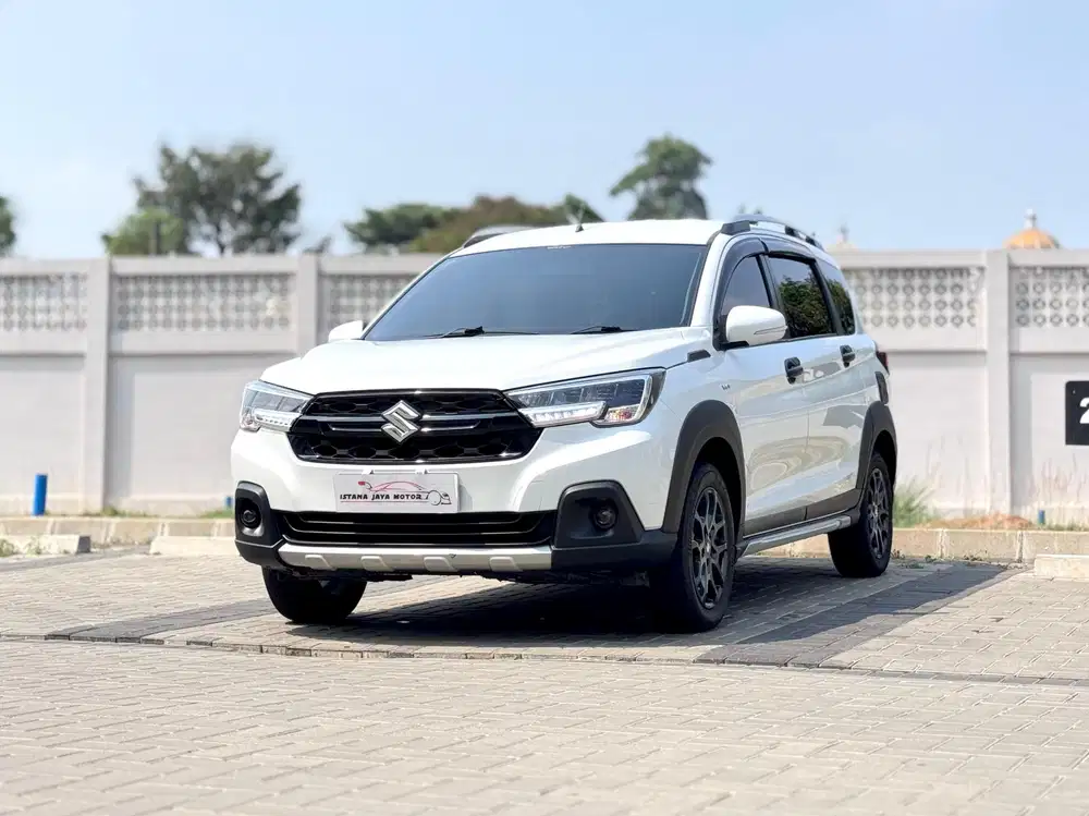 Suzuki XL7 1.5 BETA HYBRID AT 2023 - PUTIH
