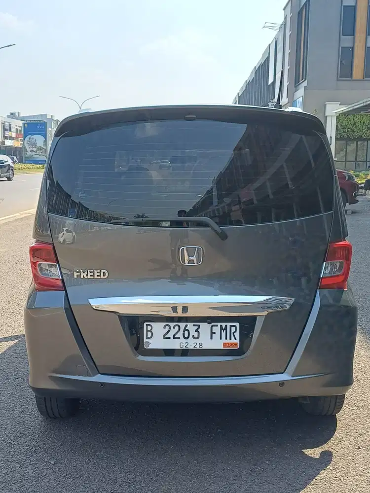 Honda Freed 2013 Bensin