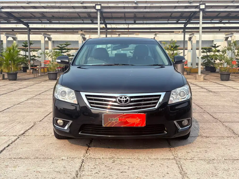 New Camry V 2.4 AT 2011 Hitam