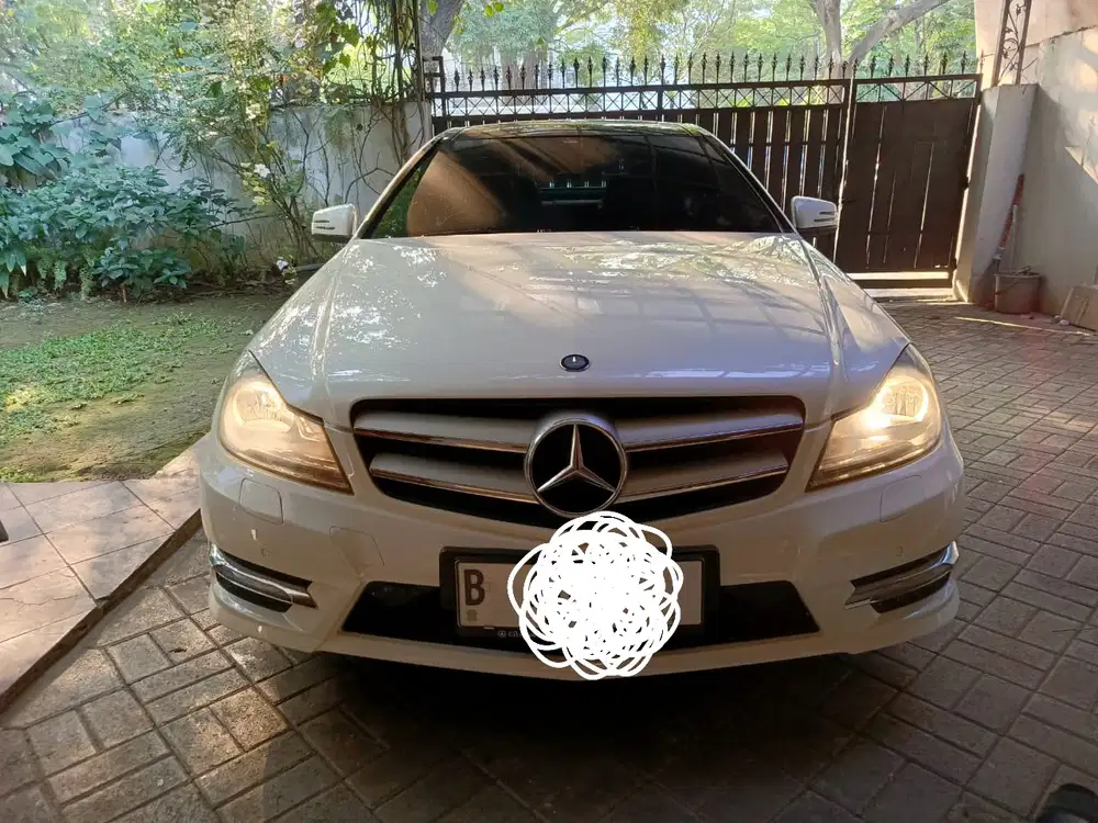 Mercedes-Benz C180 2013 Bensin