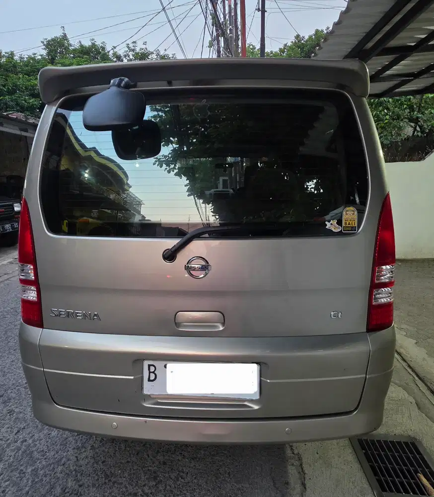 《 KM 60 RB》Nissan Serena 2010 CT ANTIK