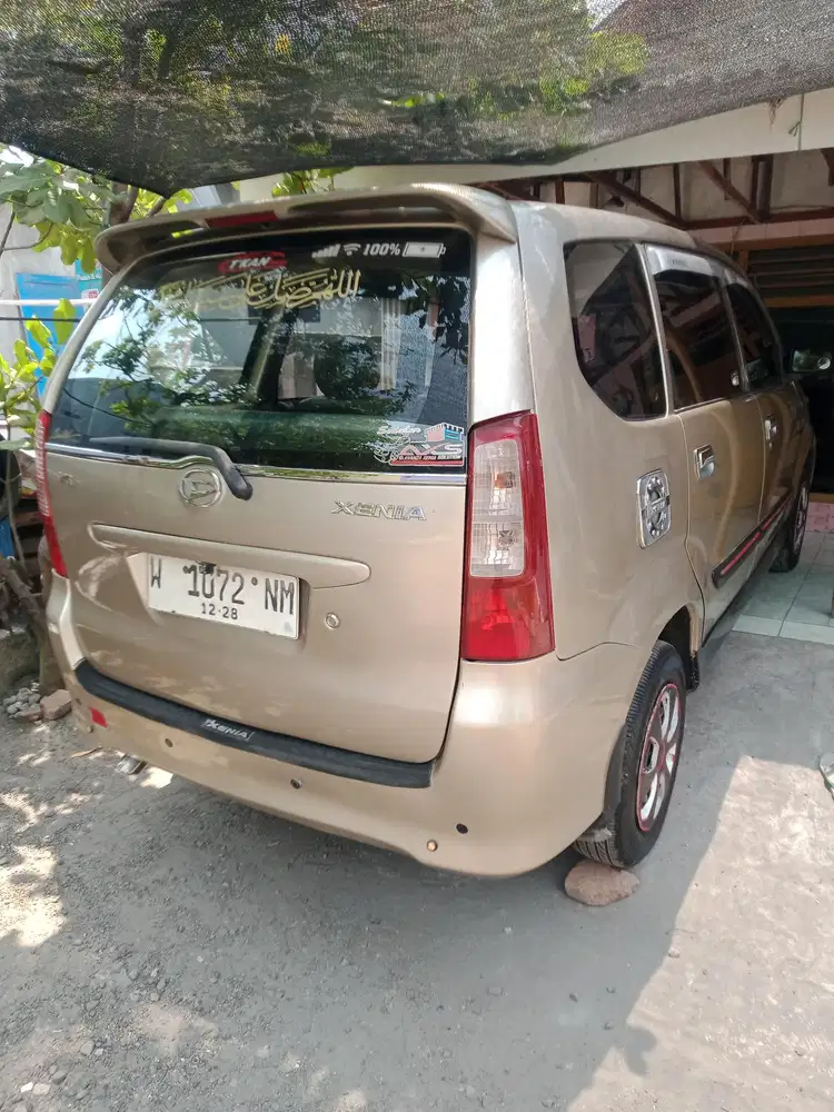 Daihatsu Xenia 2004 Bensin