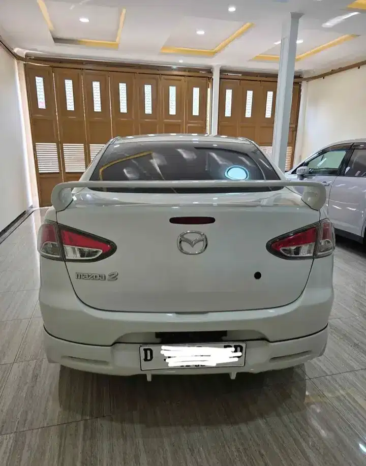 Mazda 2 2011 Bensin