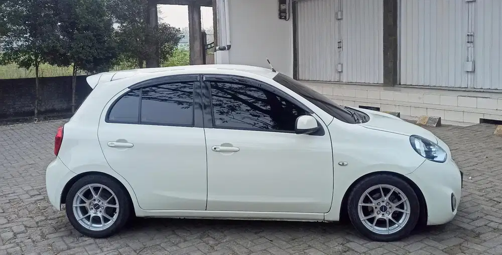 Nissan March 2014 Bensin