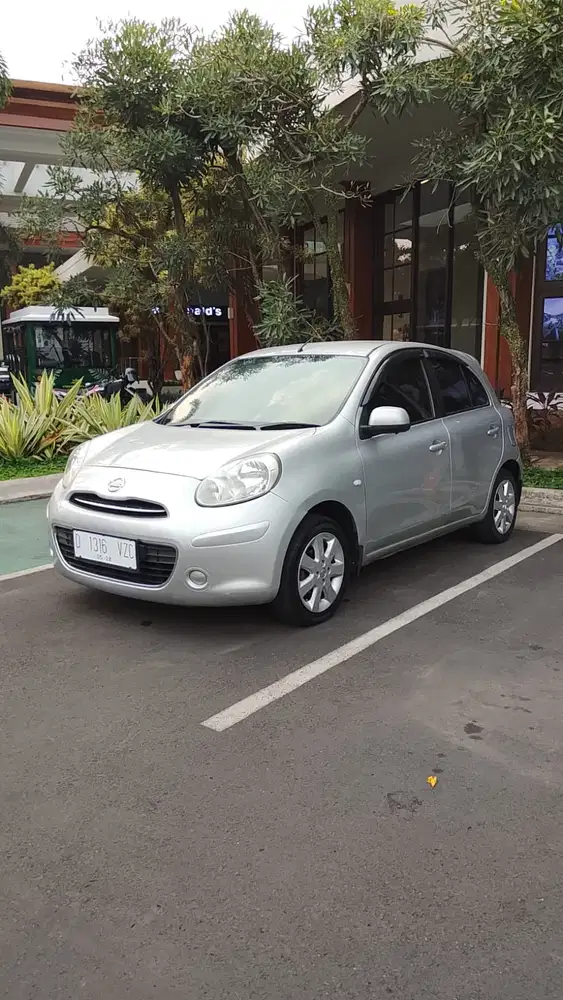 Nissan March 2013 Bensin