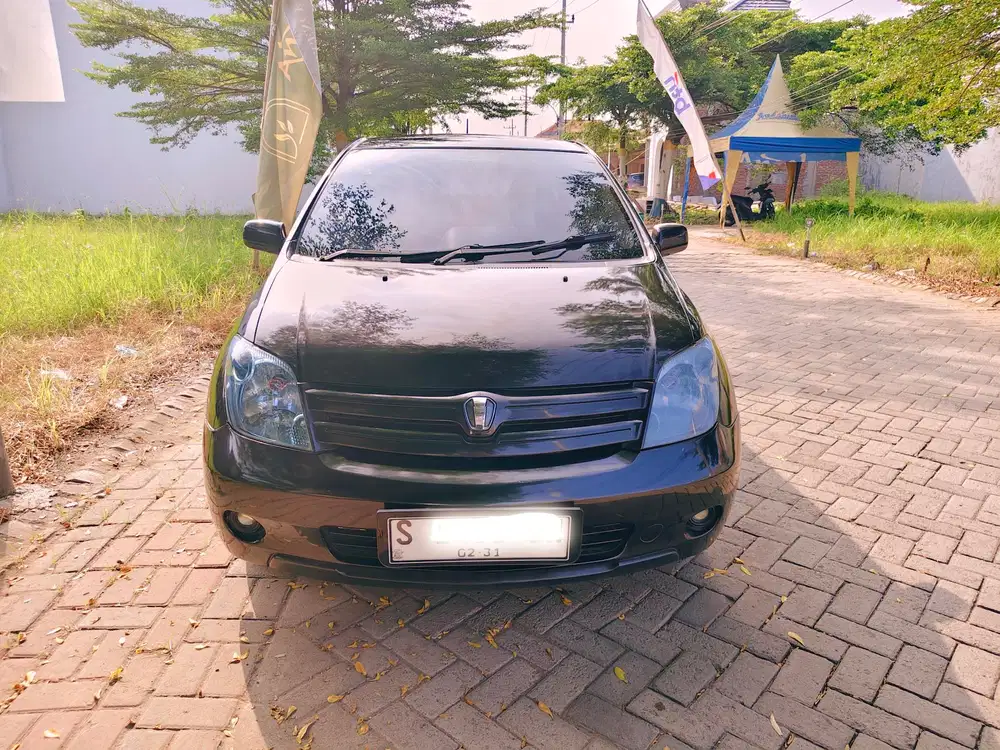 Toyota ist 2002 Bensin