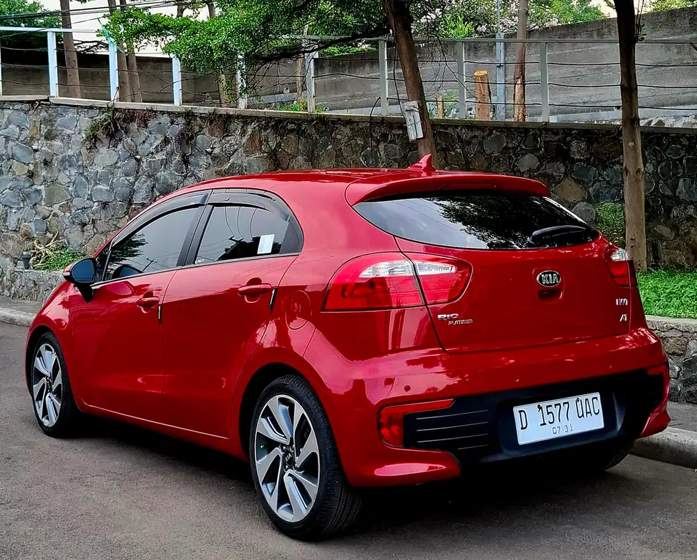 Kia Rio 2016 Bensin