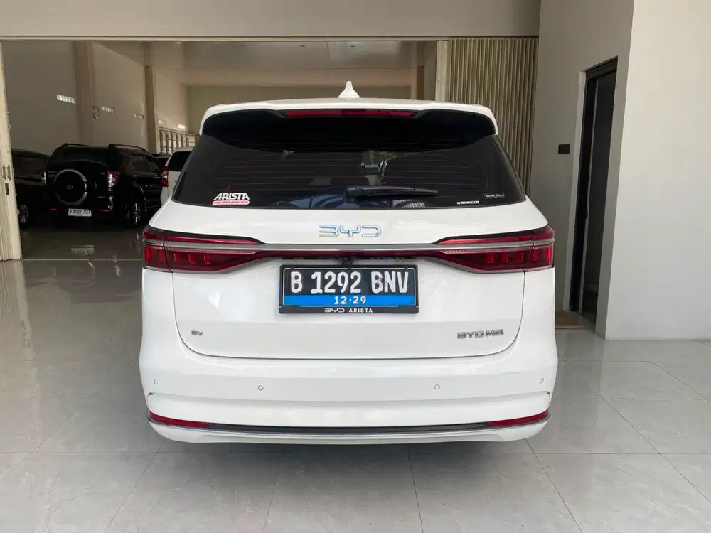 BYD M6 2024 Bensin